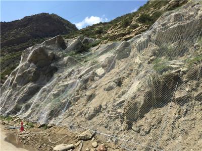 精河下天吉水庫(kù)邊坡防護(hù)網(wǎng)施工案例